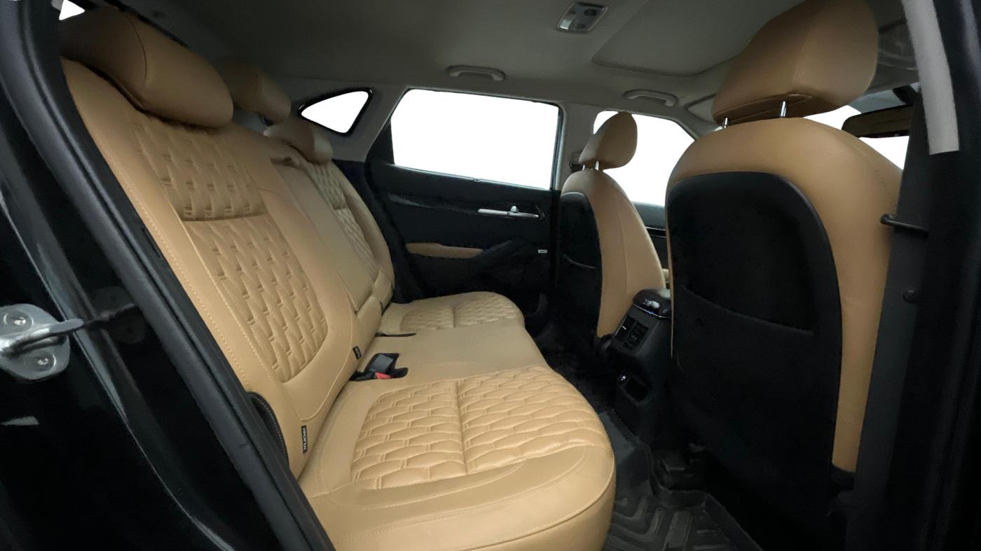 2022 KIA SELTOS HTX PLUS 1.5 DIESEL, Diesel, Manual, 84,180 km, Right Side Rear Door Cabin