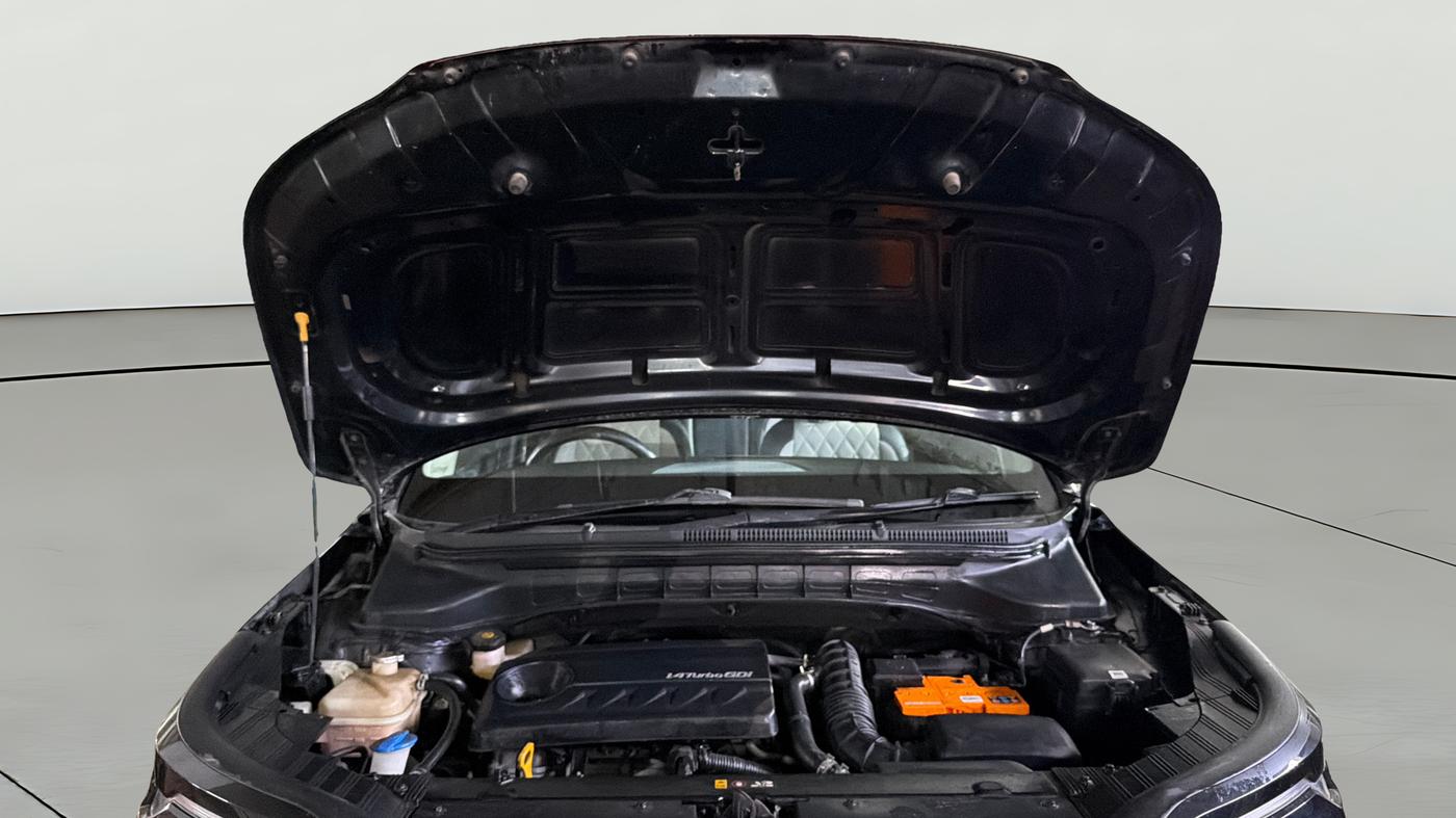 2022 KIA CARENS PRESTIGE PLUS 1.4 PETROL DCT 7 STR, Petrol, Automatic, 66,148 km, Open Bonet