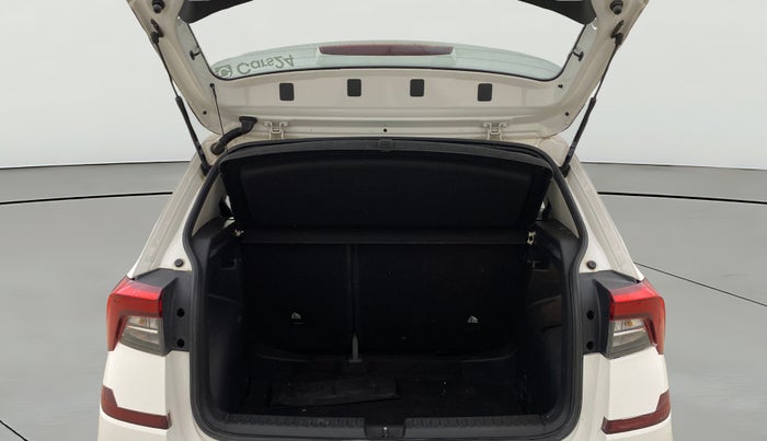 2022 Skoda KUSHAQ STYLE 1.5L TSI MT, Petrol, Manual, 36,071 km, Boot Open Zoomed View