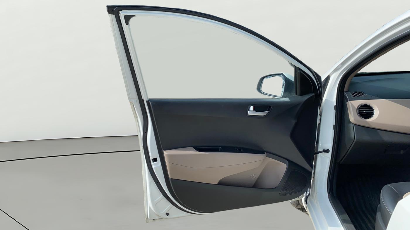 2019 Hyundai Grand i10 SPORTZ AT 1.2 KAPPA VTVT, Petrol, Automatic, 32,576 km, LHS Front Door