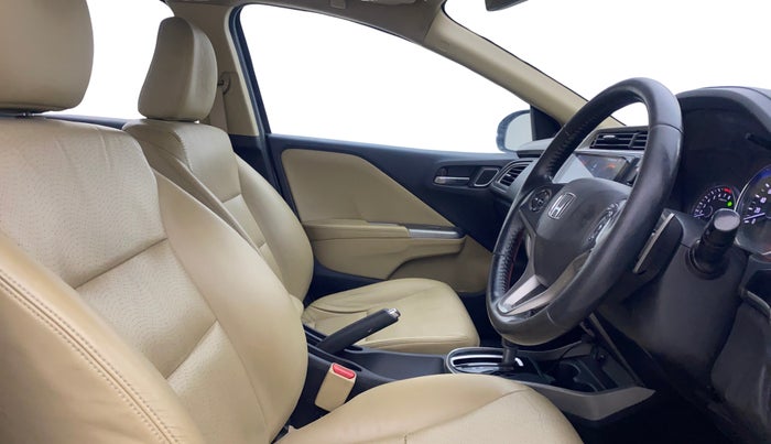 2017 Honda City 1.5L I-VTEC ZX CVT, Petrol, Automatic, 1,19,914 km, Right Side Front Door Cabin