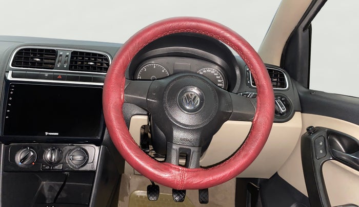 2012 Volkswagen Polo HIGHLINE DIESEL, Diesel, Manual, 1,28,671 km, Steering Wheel Close Up