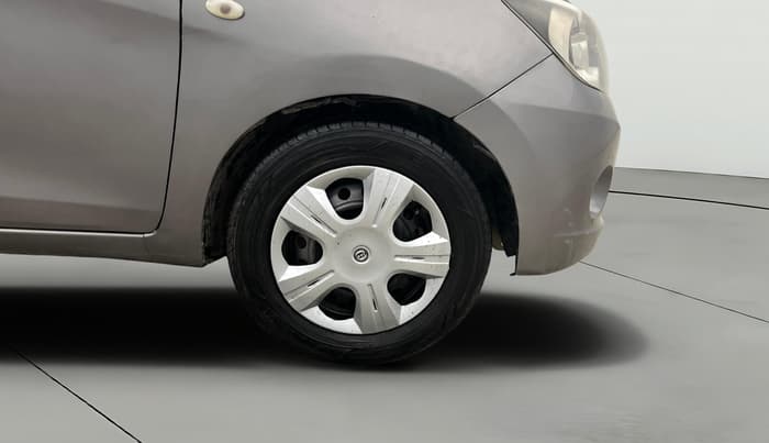 2016 Maruti Celerio VXI, CNG, Manual, 69,447 km, Right Front Wheel