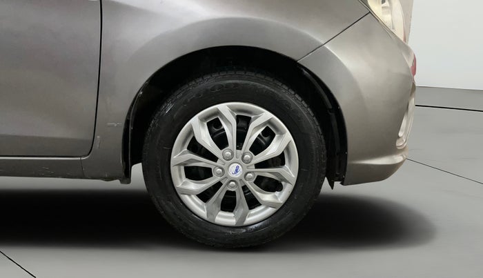 2019 Maruti Celerio VXI CNG, CNG, Manual, 54,408 km, Right Front Wheel