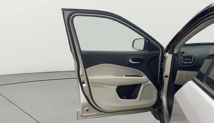 2018 Jeep Compass LIMITED (O) 2.0 DIESEL 4X4, Diesel, Manual, 1,15,207 km, LHS Front Door