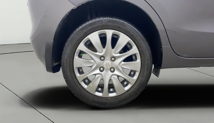 2016 Maruti Baleno ALPHA PETROL 1.2, Petrol, Manual, 56,200 km, Right Rear Wheel