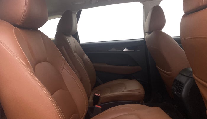 2020 MG HECTOR PLUS SHARP 1.5 PETROL TURBO DCT 6-STR, Petrol, Automatic, 62,570 km, Right Side Rear Door Cabin