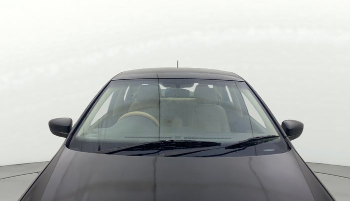 2014 Volkswagen Vento HIGHLINE PETROL AT, Petrol, Automatic, 48,605 km, Front Windshield