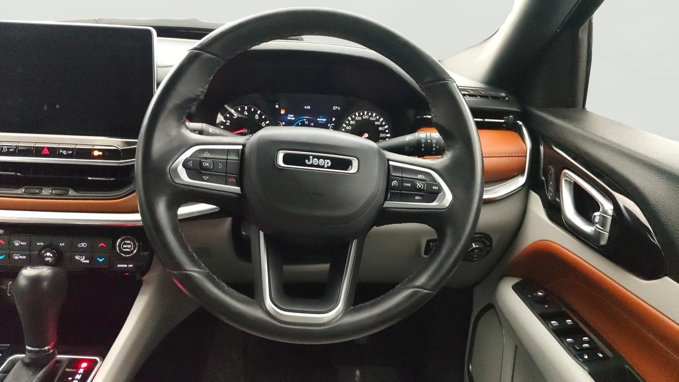 2023 Jeep Compass LIMITED (O) 1.4 PETROL DCT, Petrol, Automatic, 49,877 km, Steering Wheel Close Up
