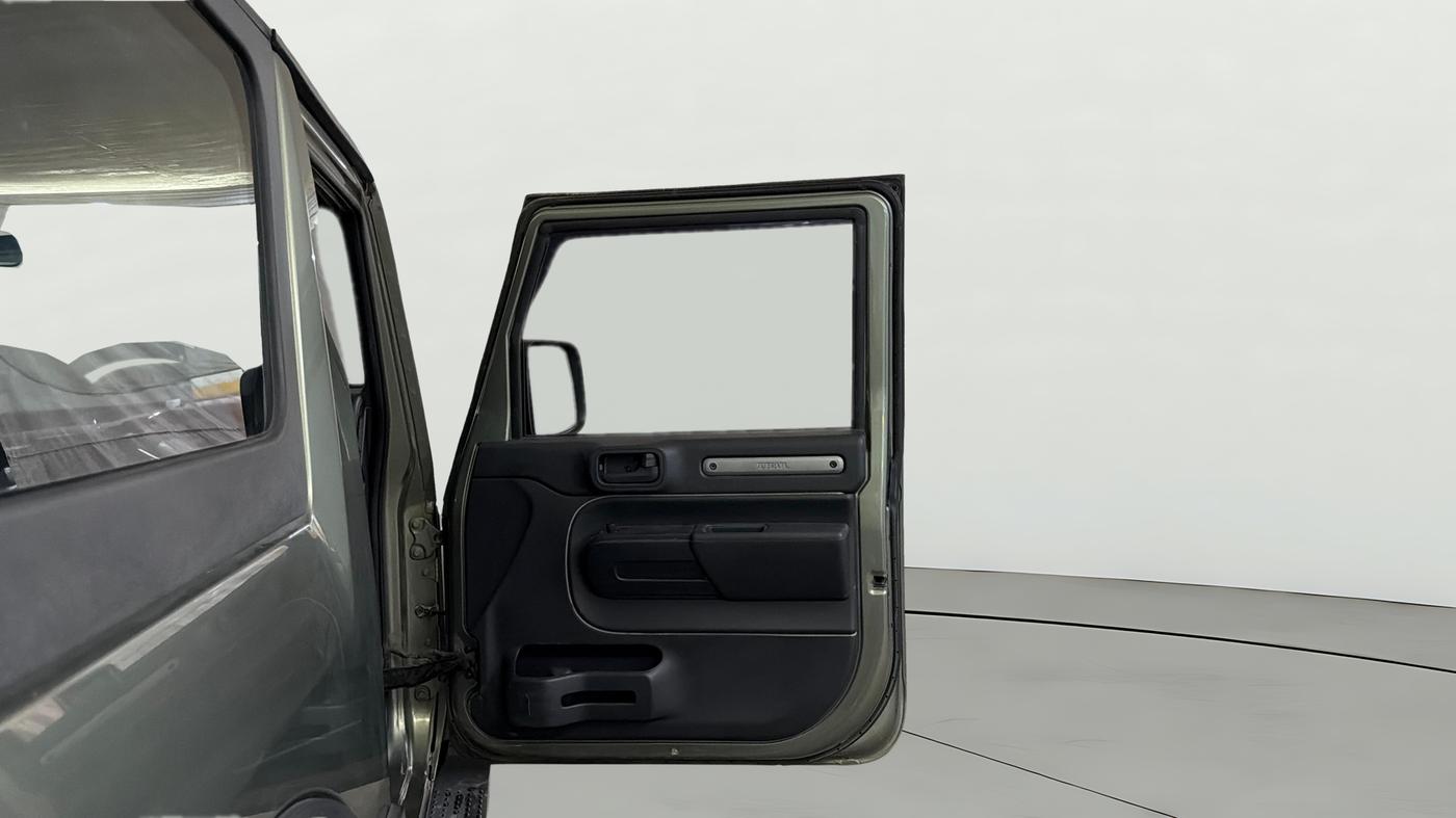 2021 Mahindra Thar LX HT PETROL 4WD MT, Petrol, Manual, 18,974 km, RHS Front Door