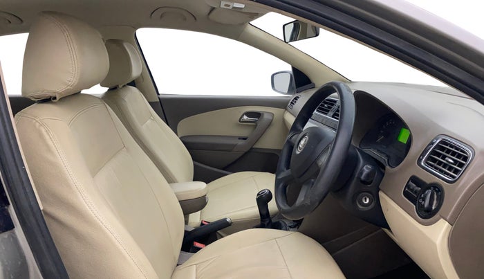 2013 Skoda Rapid AMBITION 1.6 TDI CR MT, Diesel, Manual, 1,14,039 km, Right Side Front Door Cabin