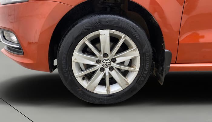 2015 Volkswagen Polo HIGHLINE1.2L, Petrol, Manual, 91,655 km, Left Front Wheel