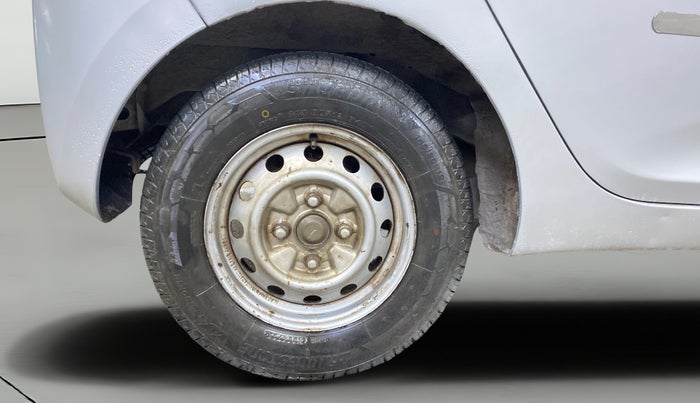 2014 Hyundai Eon ERA +, Petrol, Manual, 1,15,349 km, Right Rear Wheel