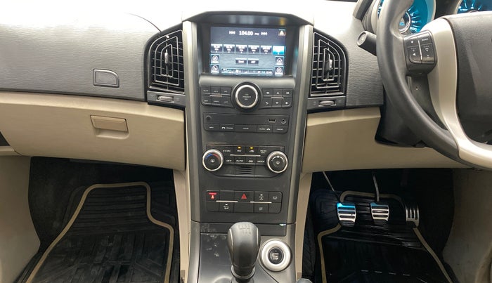 2015 Mahindra XUV500 W10, Diesel, Manual, 1,14,508 km, Air Conditioner