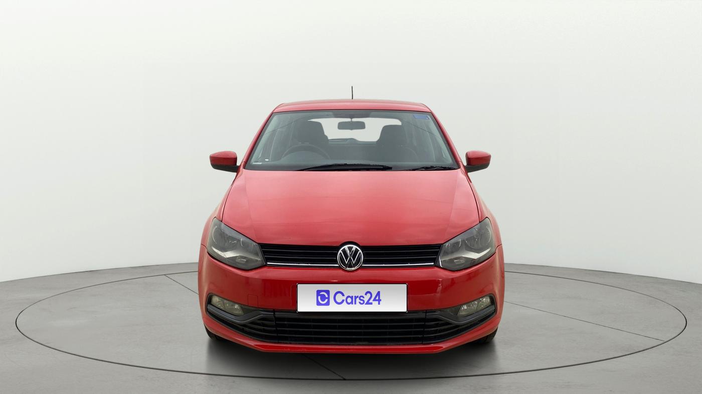 2015 Volkswagen Polo COMFORTLINE 1.2L, Petrol, Manual, 1,36,870 km, Front