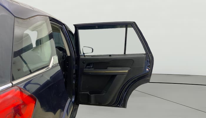 2018 Tata Hexa XTA 4X2 7 STR, Diesel, Automatic, 83,354 km, RHS Rear Door