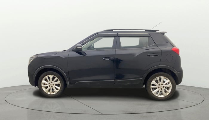 2020 Mahindra XUV300 W8 1.5 DIESEL, Diesel, Manual, 1,04,106 km, Left Side