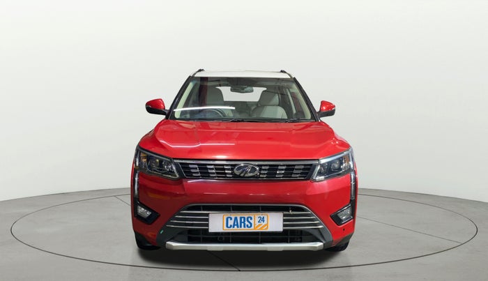 2021 Mahindra XUV300 W8(O) 1.2 PETROL DUAL TONE, Petrol, Manual, 5,206 km, Front