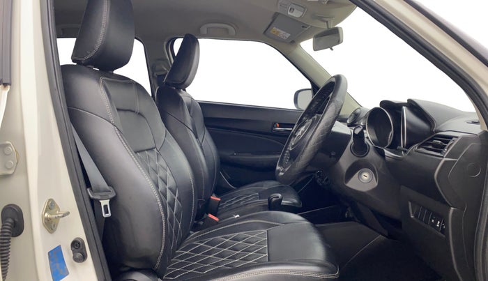 2022 Maruti Swift VXI AMT, Petrol, Automatic, 33,676 km, Right Side Front Door Cabin