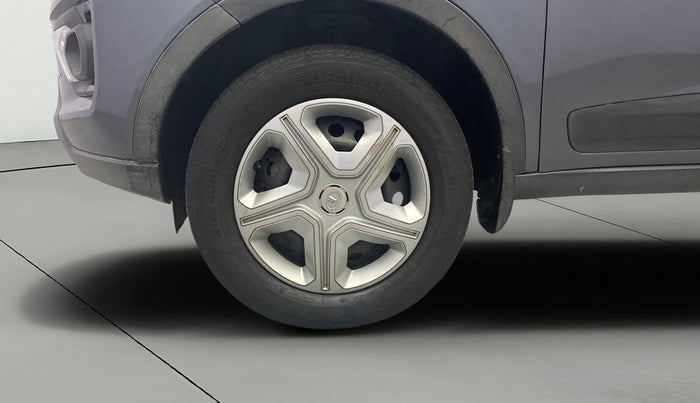 2020 Tata NEXON XMA PETROL, Petrol, Automatic, 55,768 km, Left Front Wheel
