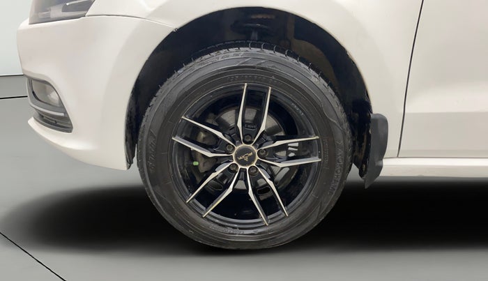 2015 Volkswagen Polo GT TSI AT, Petrol, Automatic, 1,23,356 km, Left Front Wheel