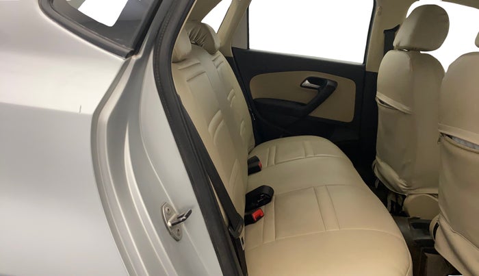 2014 Volkswagen Polo HIGHLINE1.2L, Petrol, Manual, 1,28,170 km, Right Side Rear Door Cabin