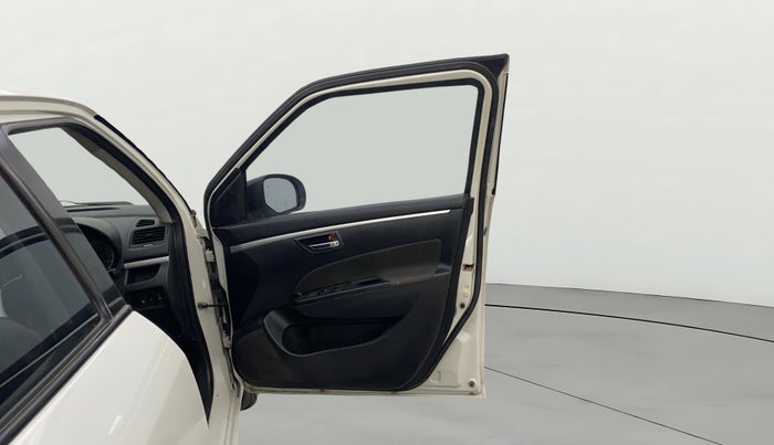 2013 Maruti Swift VXI, Petrol, Manual, 82,233 km, RHS Front Door