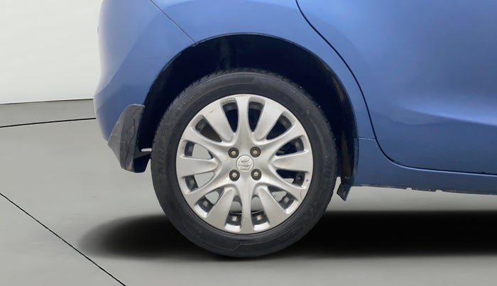 2016 Maruti Baleno ALPHA DIESEL 1.3, Diesel, Manual, 1,05,358 km, Right Rear Wheel