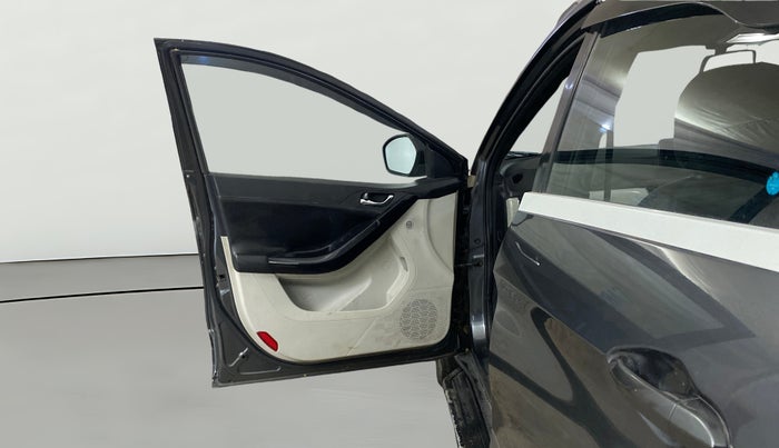 2022 Tata NEXON XZA PLUS DIESEL, Diesel, Automatic, 62,167 km, LHS Front Door