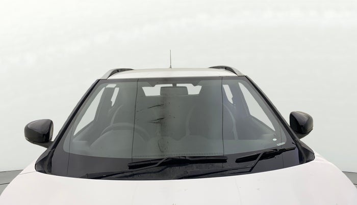 2021 Nissan MAGNITE XL TURBO CVT, Petrol, Automatic, 15,743 km, Front Windshield