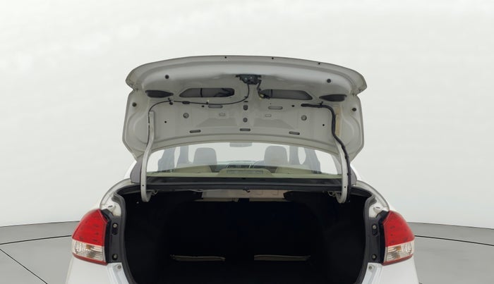 2016 Maruti Ciaz ZXI, Petrol, Manual, 49,976 km, Boot Door Open