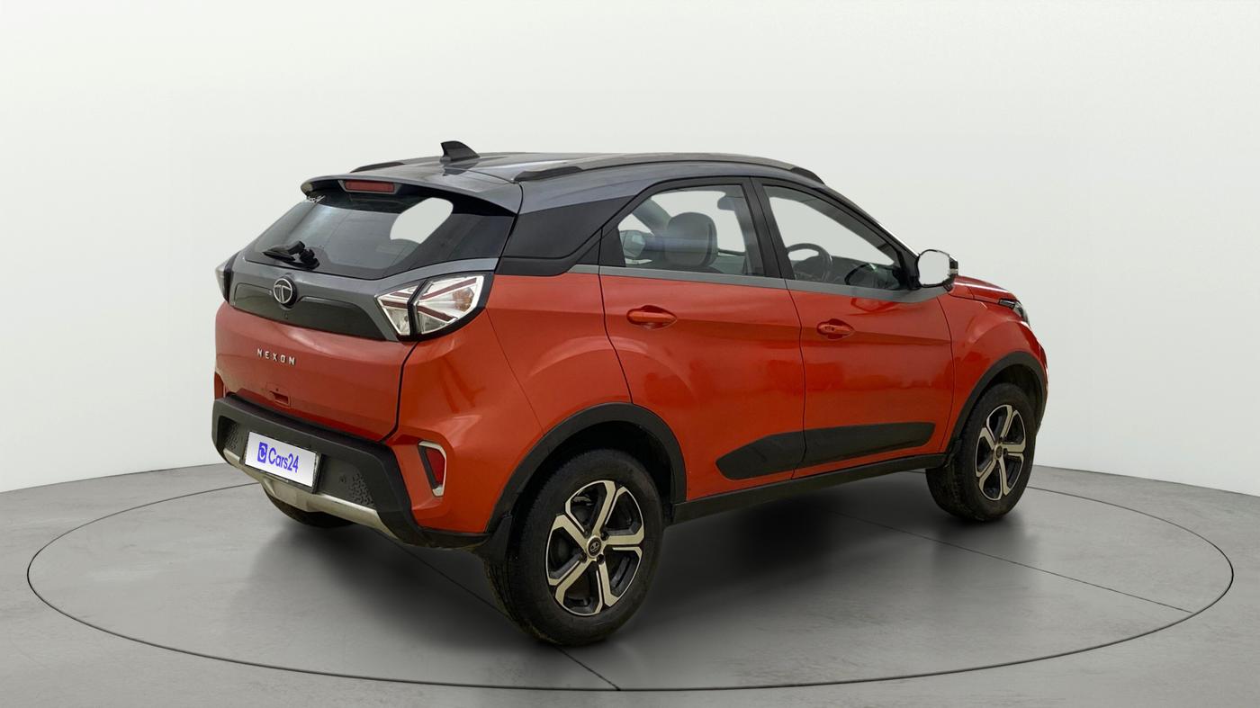 2022 Tata NEXON XZ PLUS SUNROOF PETROL DUAL TONE, Petrol, Manual, 70,753 km, Right Back Diagonal