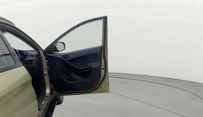 2023 Tata NEXON XZ PLUS (LUXURY) KAZIRANGA PETROL, Petrol, Manual, 20,796 km, RHS Front Door