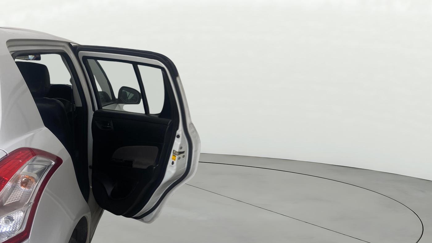 2013 Maruti Swift VXI, Petrol, Manual, 1,25,352 km, RHS Rear Door