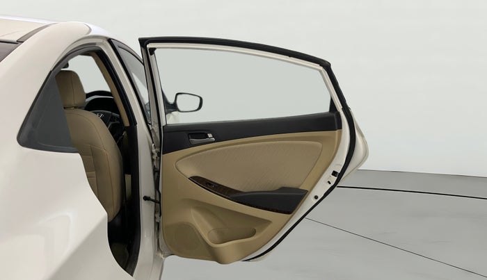 2016 Hyundai Verna 1.6 VTVT SX, Petrol, Manual, 70,675 km, RHS Rear Door