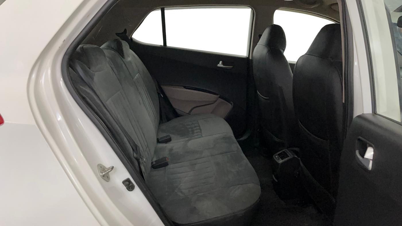 2019 Hyundai Grand i10 SPORTZ (O) AT 1.2 KAPPA VTVT, Petrol, Automatic, 59,776 km, Right Side Rear Door Cabin