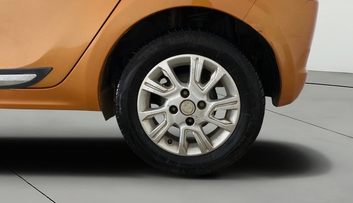 2016 Tata Tiago XZ PETROL, Petrol, Manual, 26,162 km, Left Rear Wheel