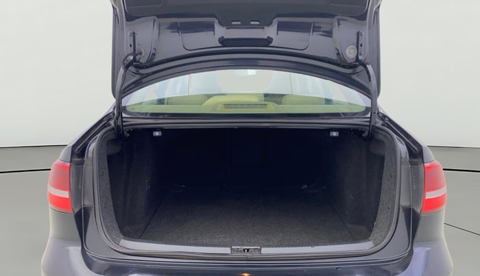 2015 Volkswagen Jetta HIGHLINE TDI AT, Diesel, Automatic, 1,18,810 km, Boot Open Zoomed View