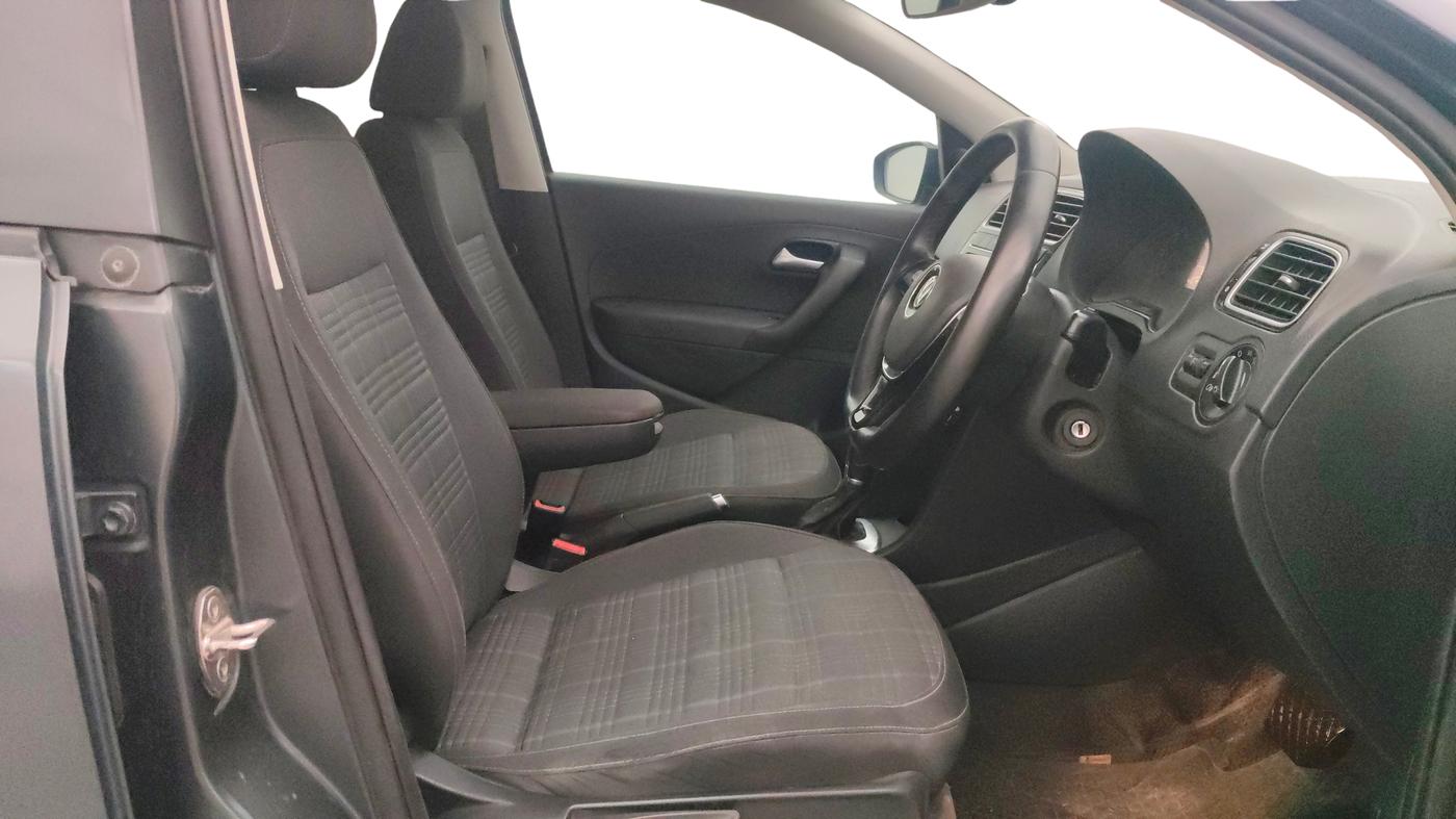 2021 Volkswagen Polo 1.0 GT TSI AT, Petrol, Automatic, 70,711 km, Right Side Front Door Cabin