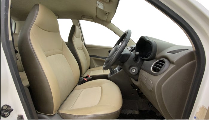 2013 Hyundai i10 MAGNA 1.1, CNG, Manual, 77,830 km, Right Side Front Door Cabin