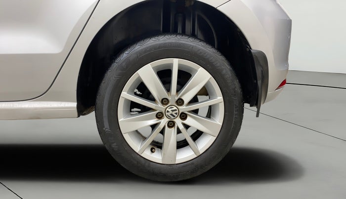 2015 Volkswagen Polo HIGHLINE1.2L, Petrol, Manual, 63,107 km, Left Rear Wheel