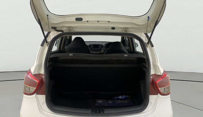 2017 Hyundai Grand i10 SPORTZ (O) AT 1.2 KAPPA VTVT, Petrol, Automatic, 66,322 km, Boot Open Zoomed View