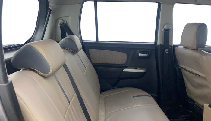 2014 Maruti Wagon R 1.0 VXI, Petrol, Manual, 1,08,140 km, Right Side Rear Door Cabin