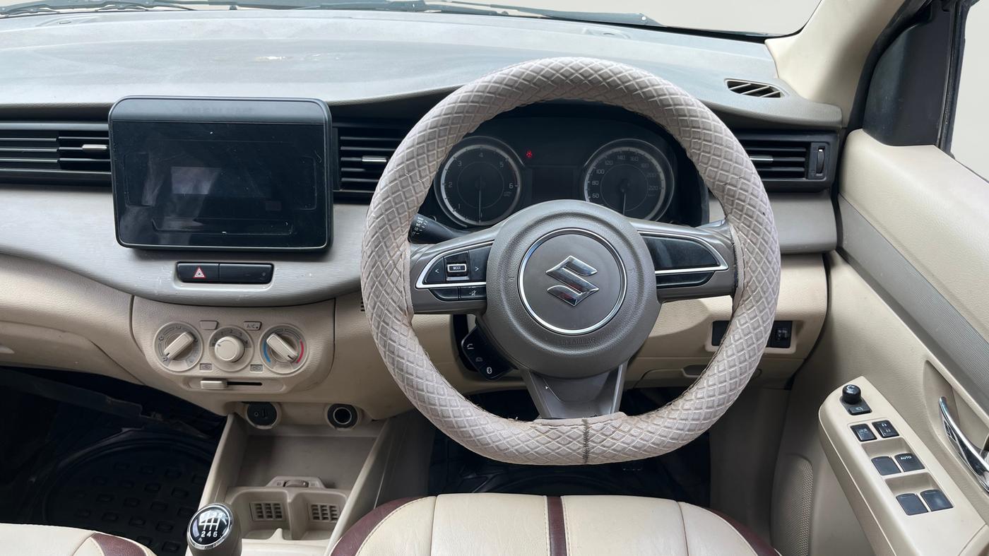2019 Maruti Ertiga VDI 1.5, Diesel, Manual, 1,24,999 km, Steering Wheel Close Up