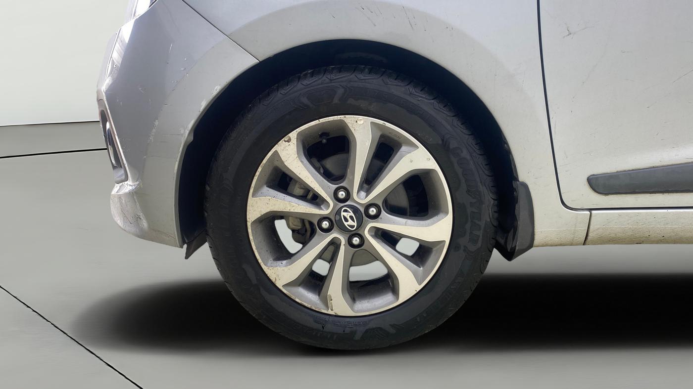 2015 Hyundai Xcent SX AT 1.2 (O), Petrol, Automatic, 19,691 km, Left Front Wheel