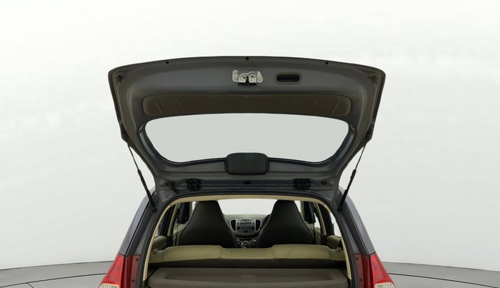 2014 Hyundai i10 SPORTZ 1.1, Petrol, Manual, 20,612 km, Boot Door Open