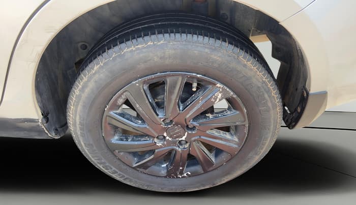 2015 Maruti Swift Dzire ZXI, Petrol, Manual, 76,723 km, Left Rear Wheel