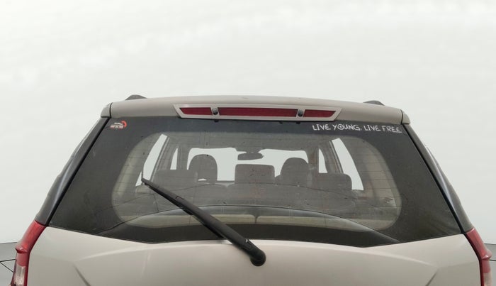 2016 Mahindra XUV500 W4, Diesel, Manual, 84,397 km, Rear Windshield