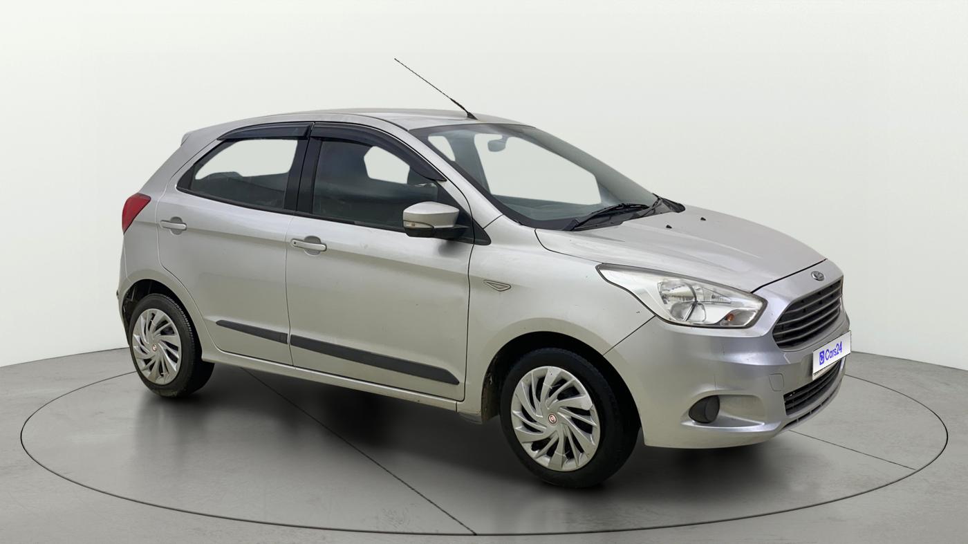 2015 Ford New Figo TREND 1.2 PETROL, Petrol, Manual, 29,990 km, Right Front Diagonal