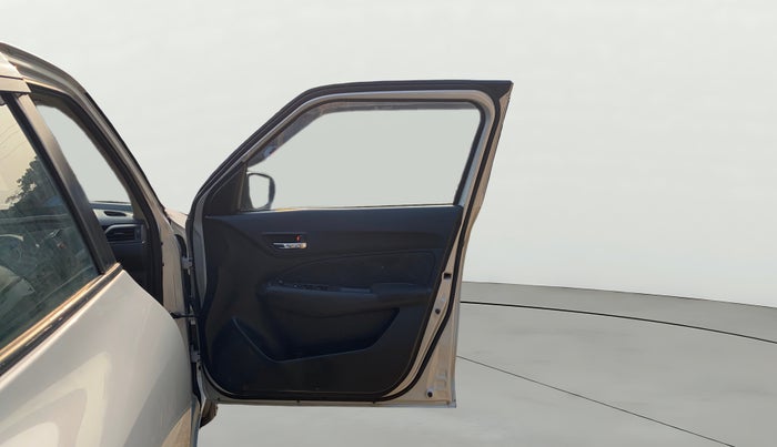 2023 Maruti Swift VXI, Petrol, Manual, 48,468 km, RHS Front Door